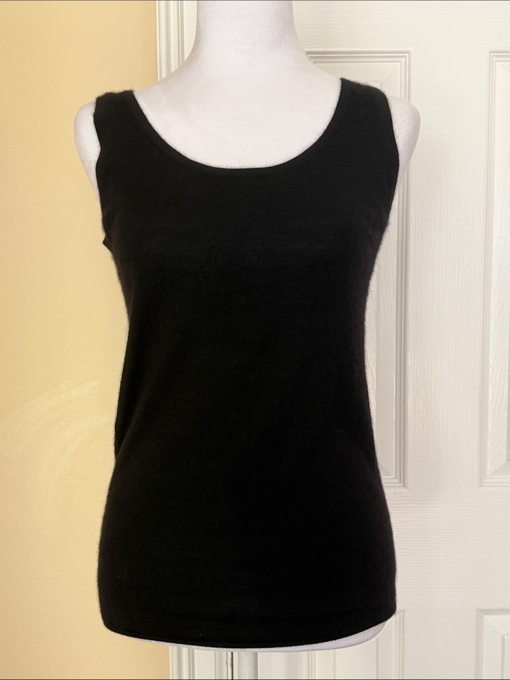 Paychi Guh 100% Cashmere Black Knit Tank Top Sleeveless Sweater Medium